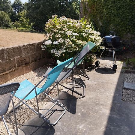Maison Au Calme Avec Vue Etang Clesse  Extérieur photo