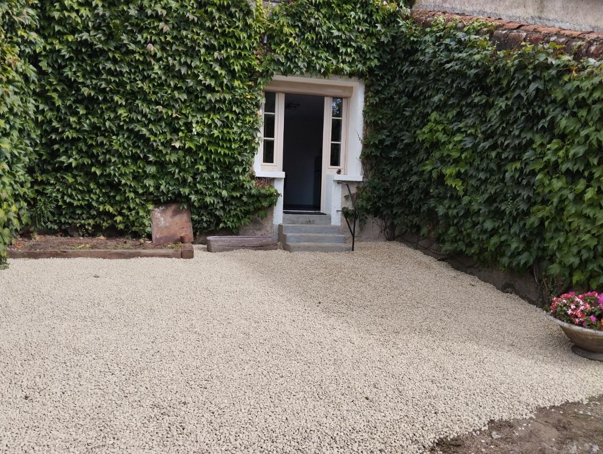 Maison Au Calme Avec Vue Etang Clesse  Extérieur photo