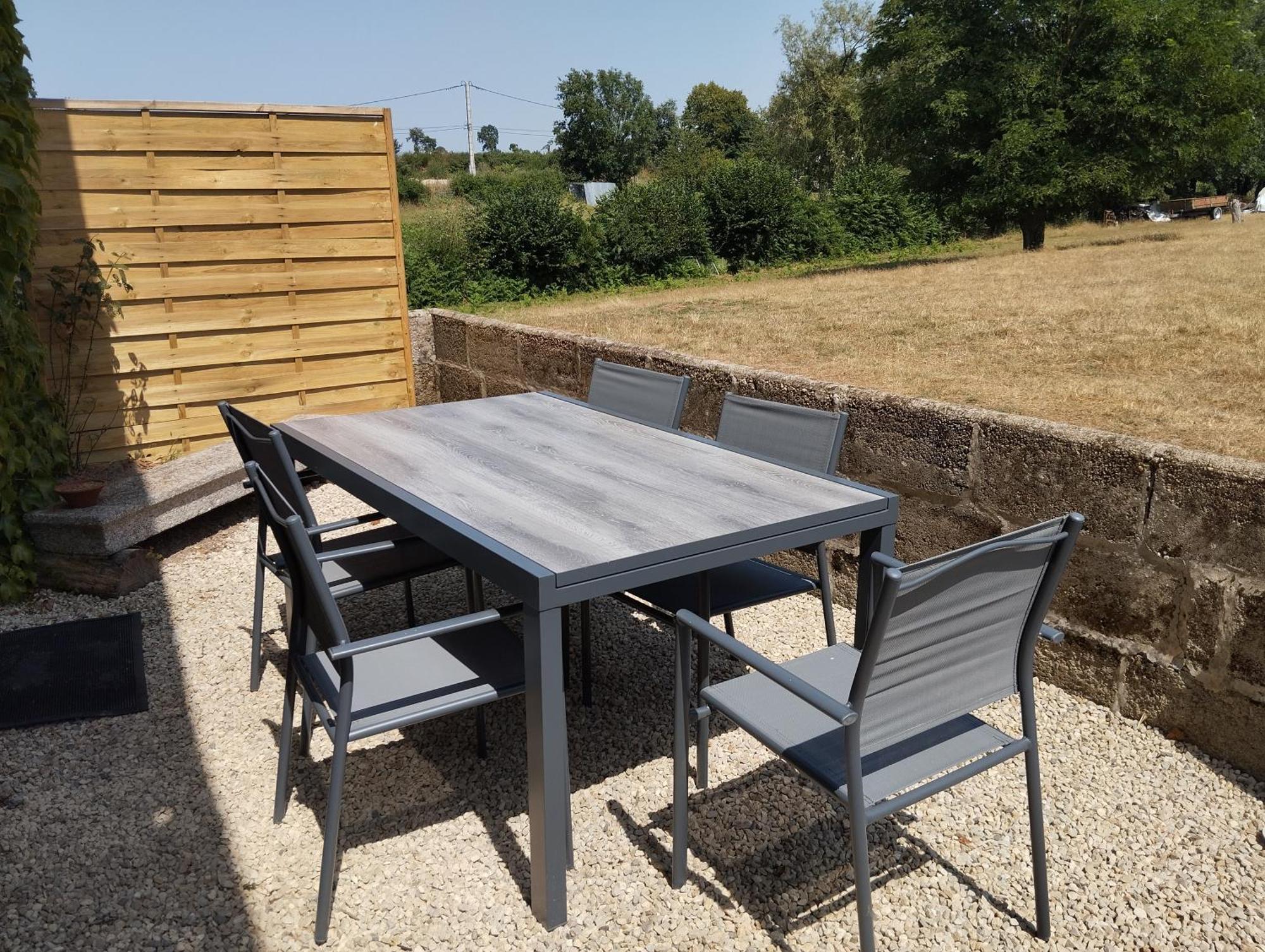 Maison Au Calme Avec Vue Etang Clesse  Extérieur photo